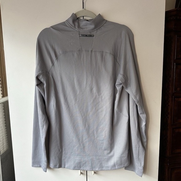 Nike Trail Men's DRI-FIT 1/2 Zip Mid Layer Top Grey Size Small FV9994-078 NEW - Picture 2 of 3
